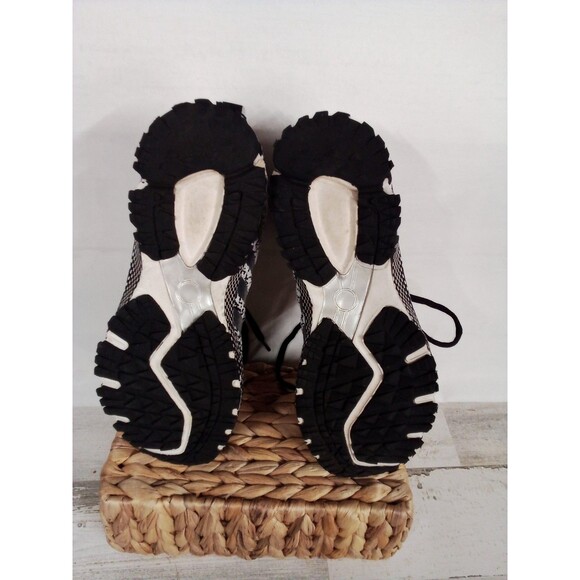 Big Kids/Men's Black/Silver  Athletic Running Shoes Size 6 - Picture 16 of 16